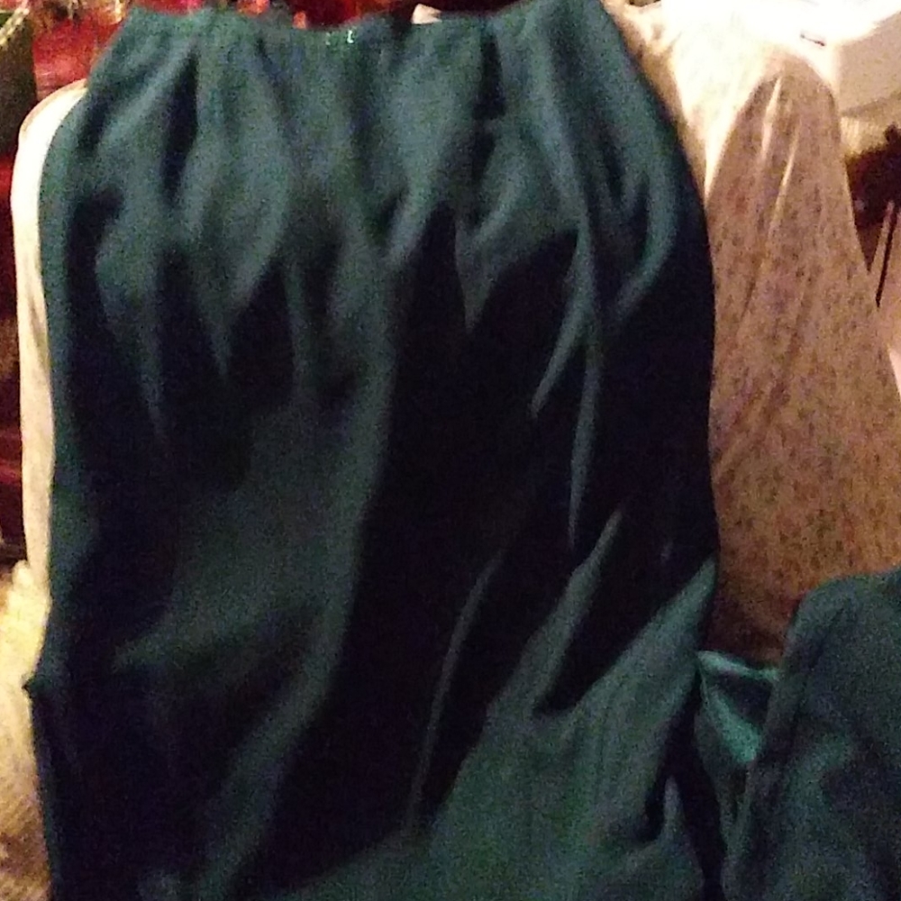 COPY - W42 L36 chest 48 Gorgeous green 2pc. Skirt… - Picture 2 of 5
